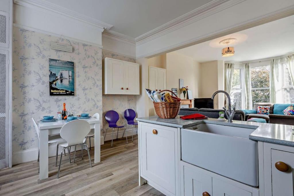 Dizzy Heights Swanage Sleeps 10 With Amazing Views Villa Luaran gambar